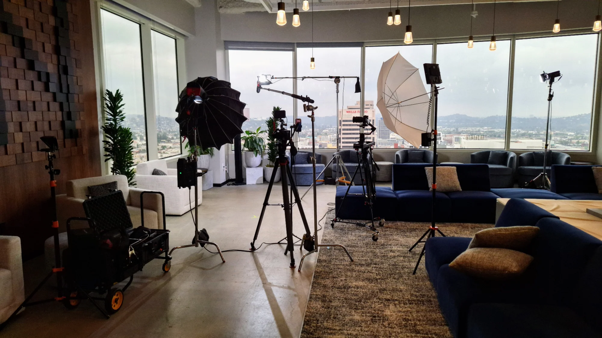 Two workshops. A library of customer proof. - Behind the scenes photo 3